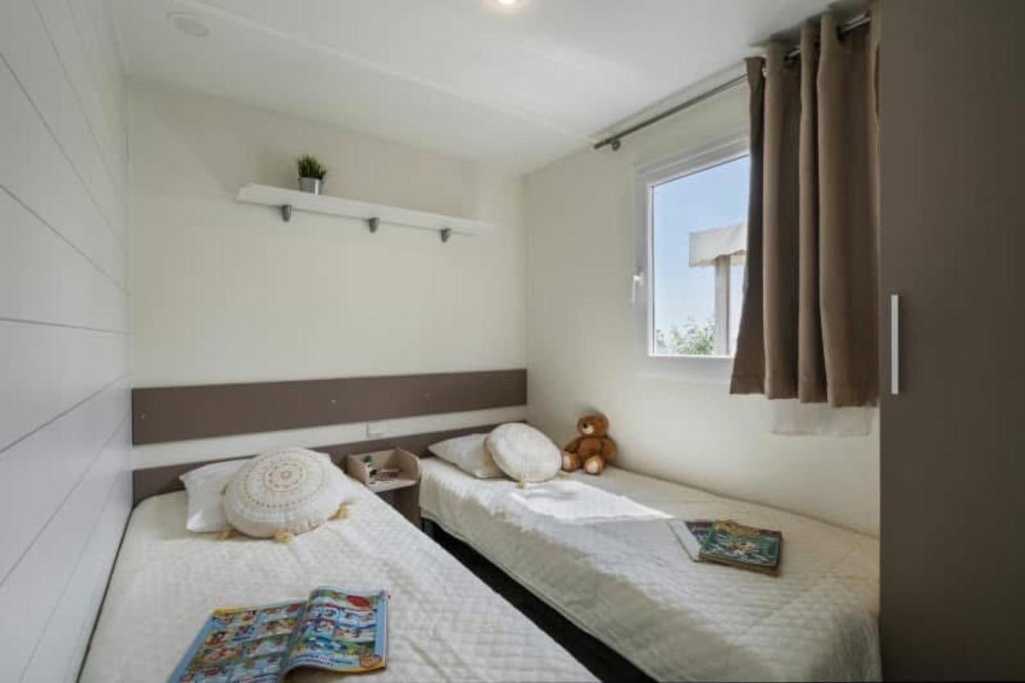Mobile Home Camping Marvilla Parks Le Petit Mousse M028 Виас Экстерьер фото